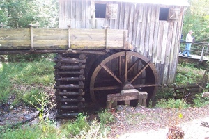Water wheel at Mingus Mill