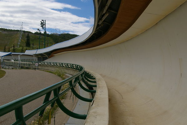 Bobsled and luge track