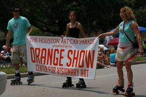 Art Car Parade 2008 begins