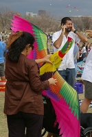 Tending to kite string