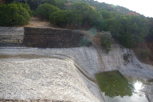 Dam spillway