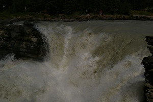 IMGP4087_athabasca_falls.JPG
