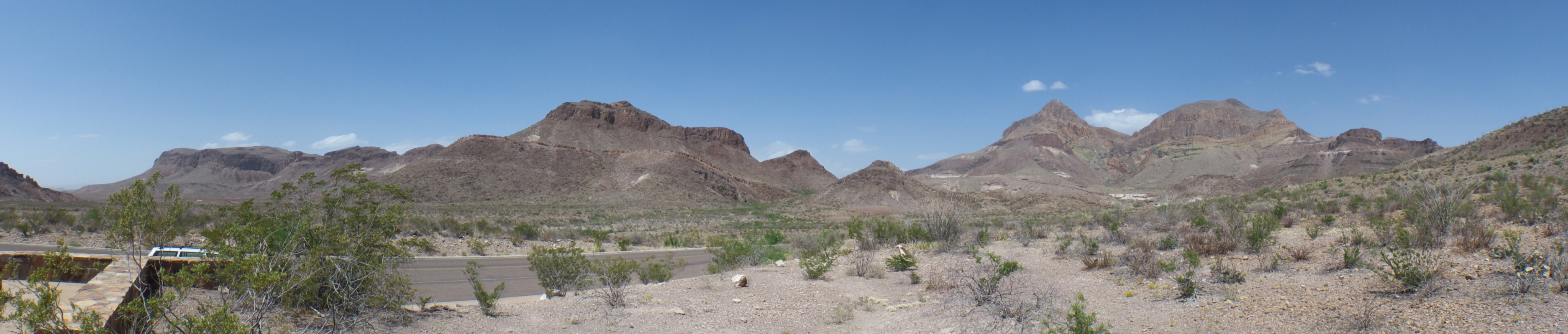 P1010799_mountains_panoramic_180.jpg